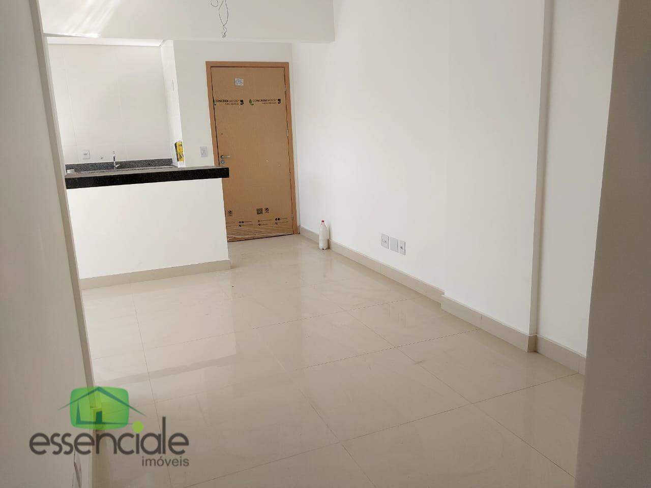 Apartamento à venda com 3 quartos, 72m² - Foto 2