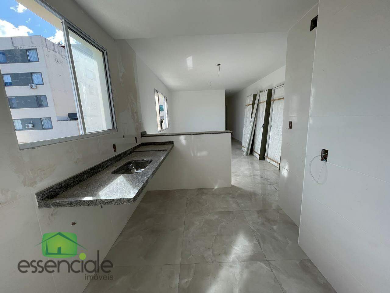 Apartamento à venda com 2 quartos, 62m² - Foto 3