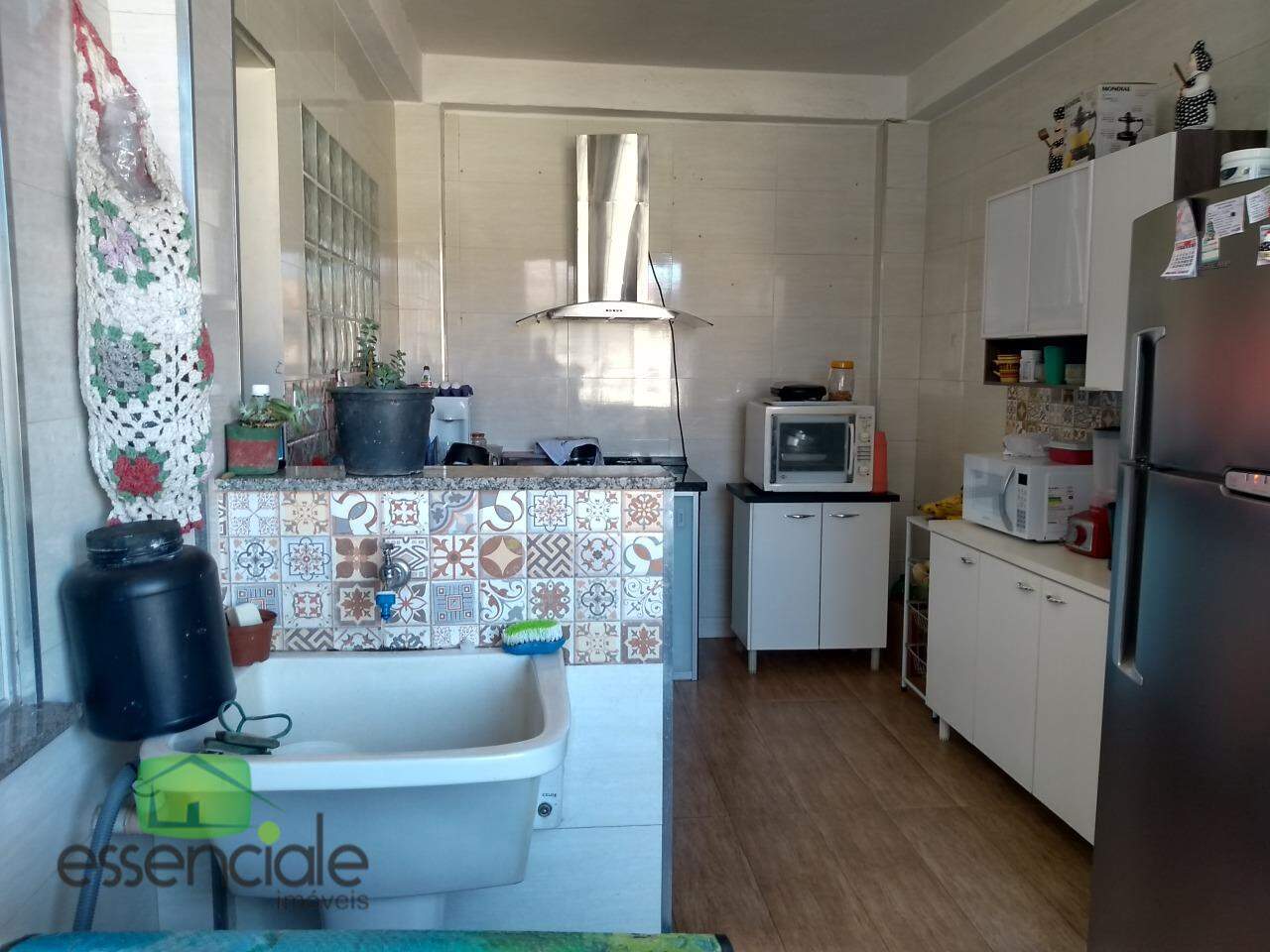 Apartamento à venda com 2 quartos, 70m² - Foto 19