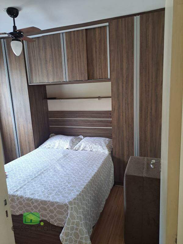 Apartamento à venda com 2 quartos, 49m² - Foto 11