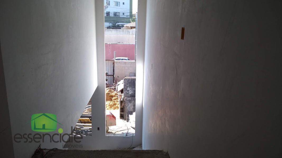 Casa à venda com 3 quartos, 180m² - Foto 21