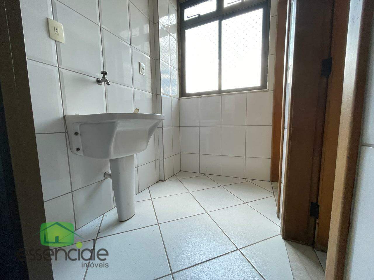 Apartamento à venda com 3 quartos, 75m² - Foto 14