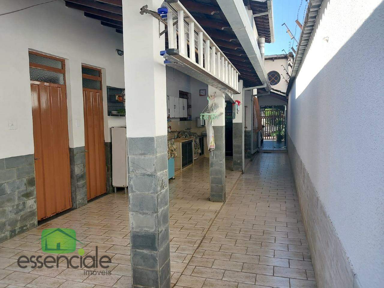 Casa à venda com 4 quartos, 420m² - Foto 17