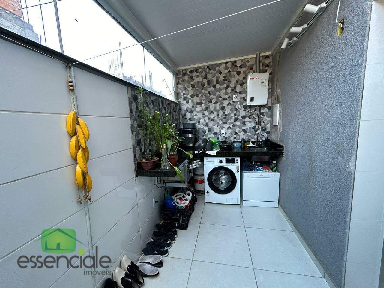 Apartamento à venda com 2 quartos, 65m² - Foto 12