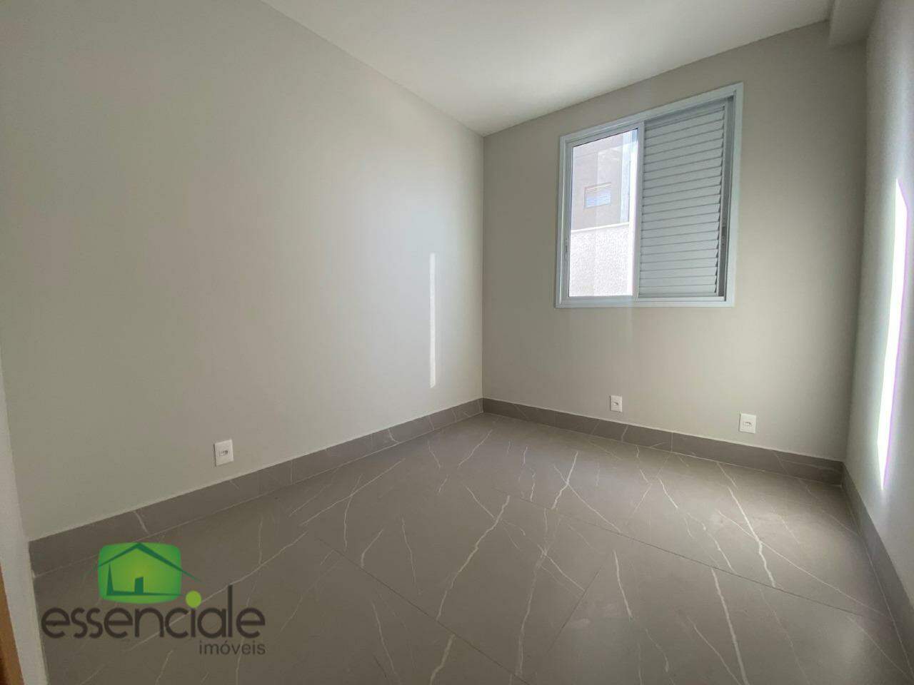 Apartamento à venda com 3 quartos, 166m² - Foto 10