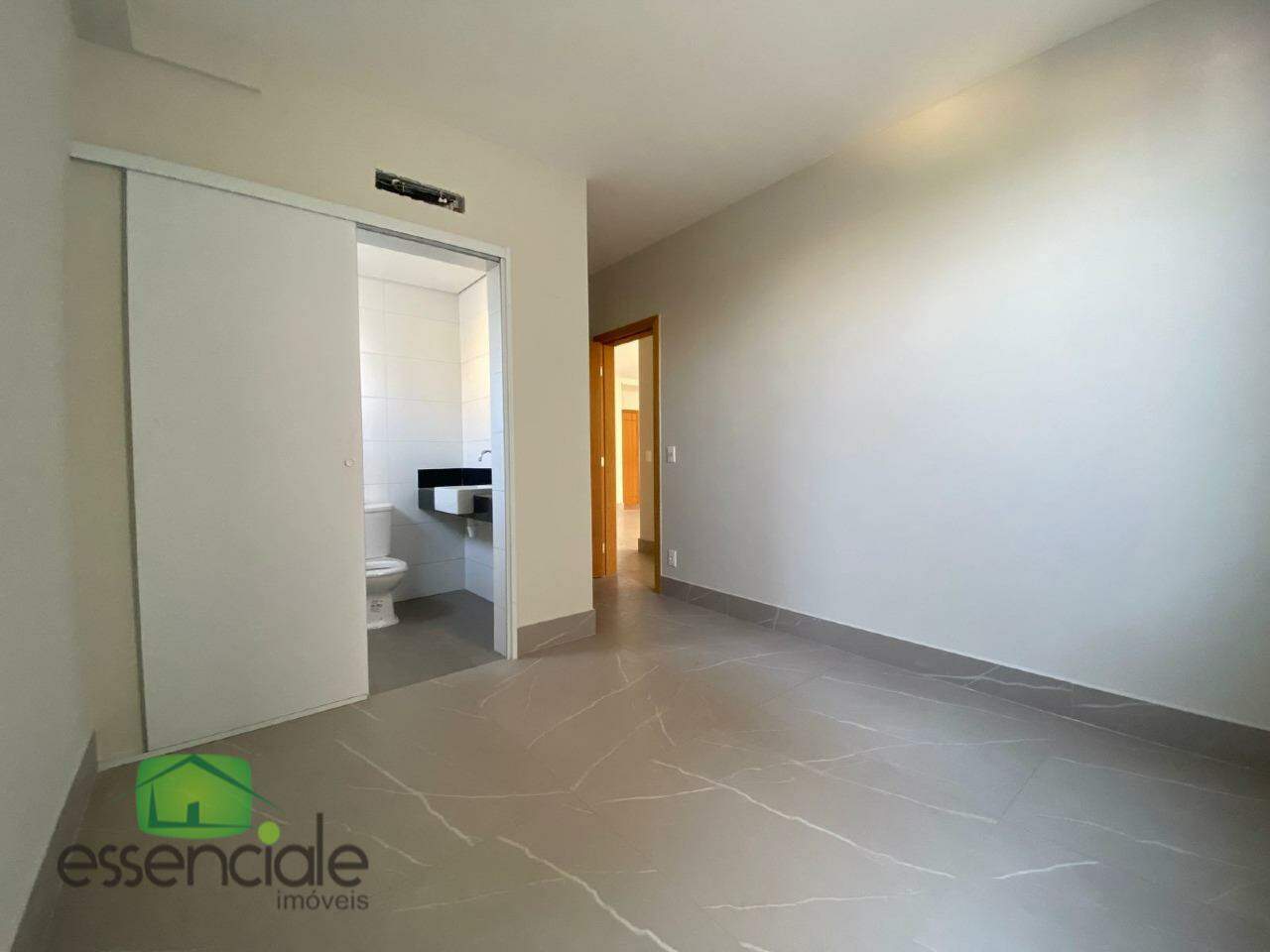Apartamento à venda com 3 quartos, 166m² - Foto 13