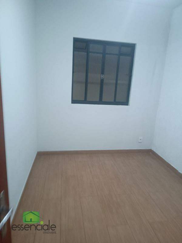 Apartamento à venda com 3 quartos, 110m² - Foto 4