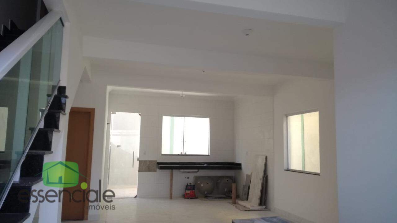 Casa à venda com 3 quartos, 106m² - Foto 14