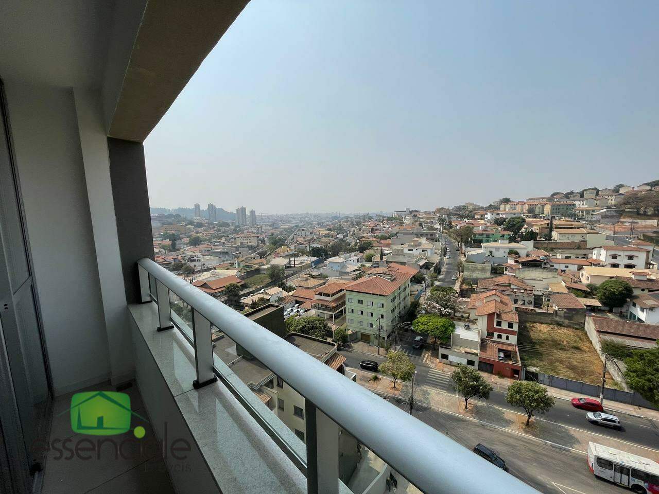 Apartamento à venda com 3 quartos, 73m² - Foto 2