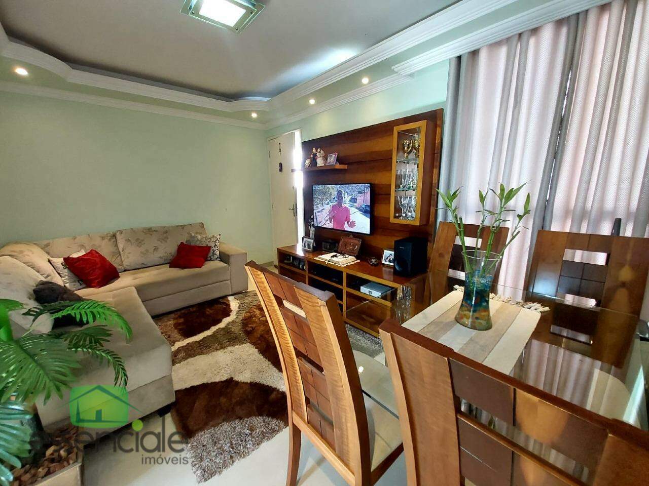 Apartamento à venda com 2 quartos, 45m² - Foto 1