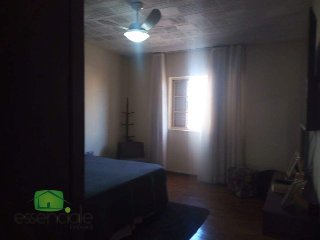 Casa à venda com 5 quartos, 270m² - Foto 12