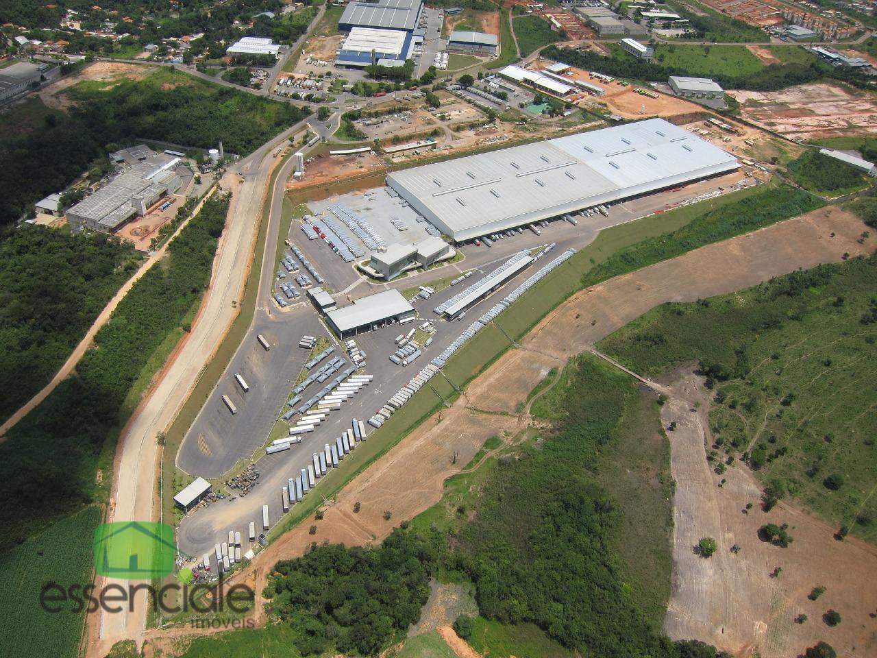 Depósito-Galpão-Armazém para alugar, 3671m² - Foto 1