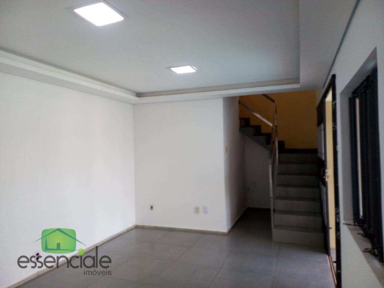 Casa para alugar com 2 quartos, 100m² - Foto 2