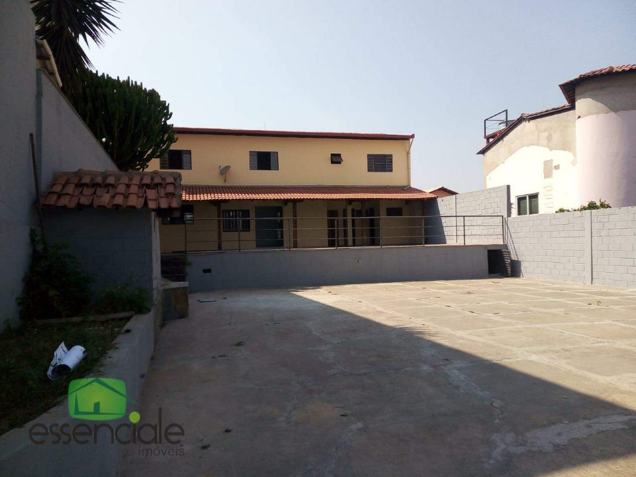 Casa para alugar com 2 quartos, 100m² - Foto 20
