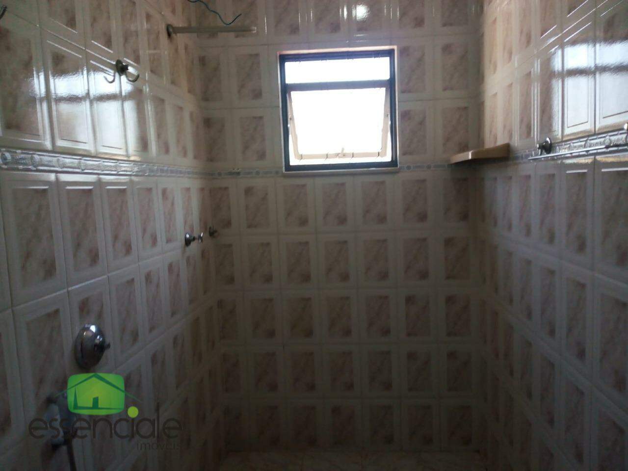 Casa para alugar com 2 quartos, 100m² - Foto 13