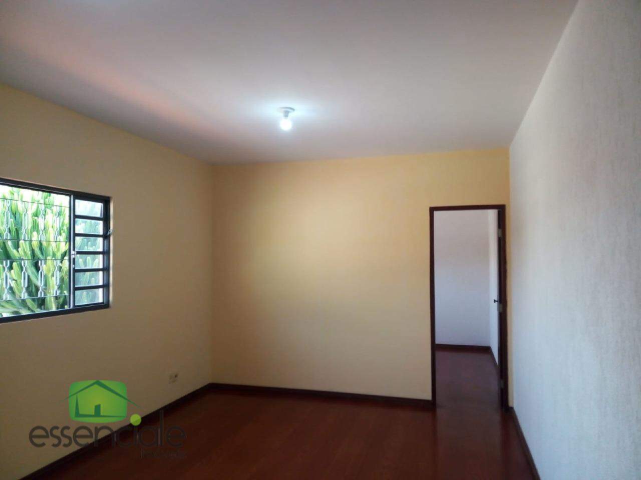 Casa para alugar com 2 quartos, 100m² - Foto 6