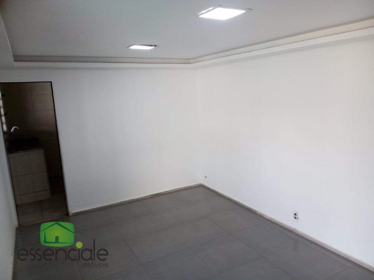 Casa para alugar com 2 quartos, 100m² - Foto 3