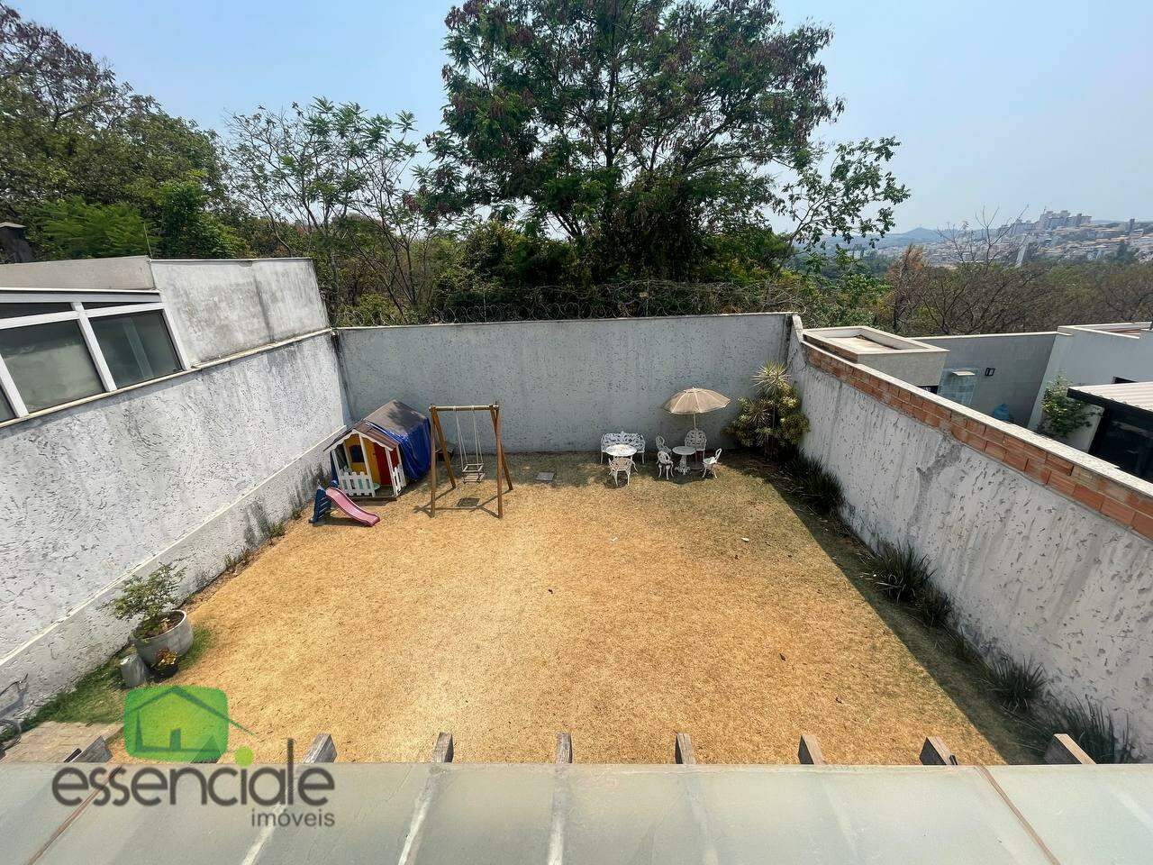 Casa de Condomínio à venda com 3 quartos, 350m² - Foto 24