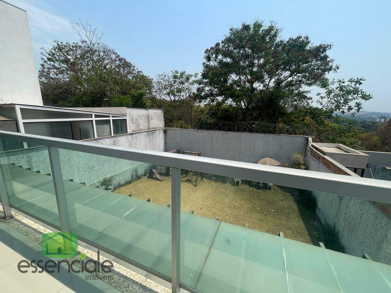 Casa de Condomínio à venda com 3 quartos, 350m² - Foto 25