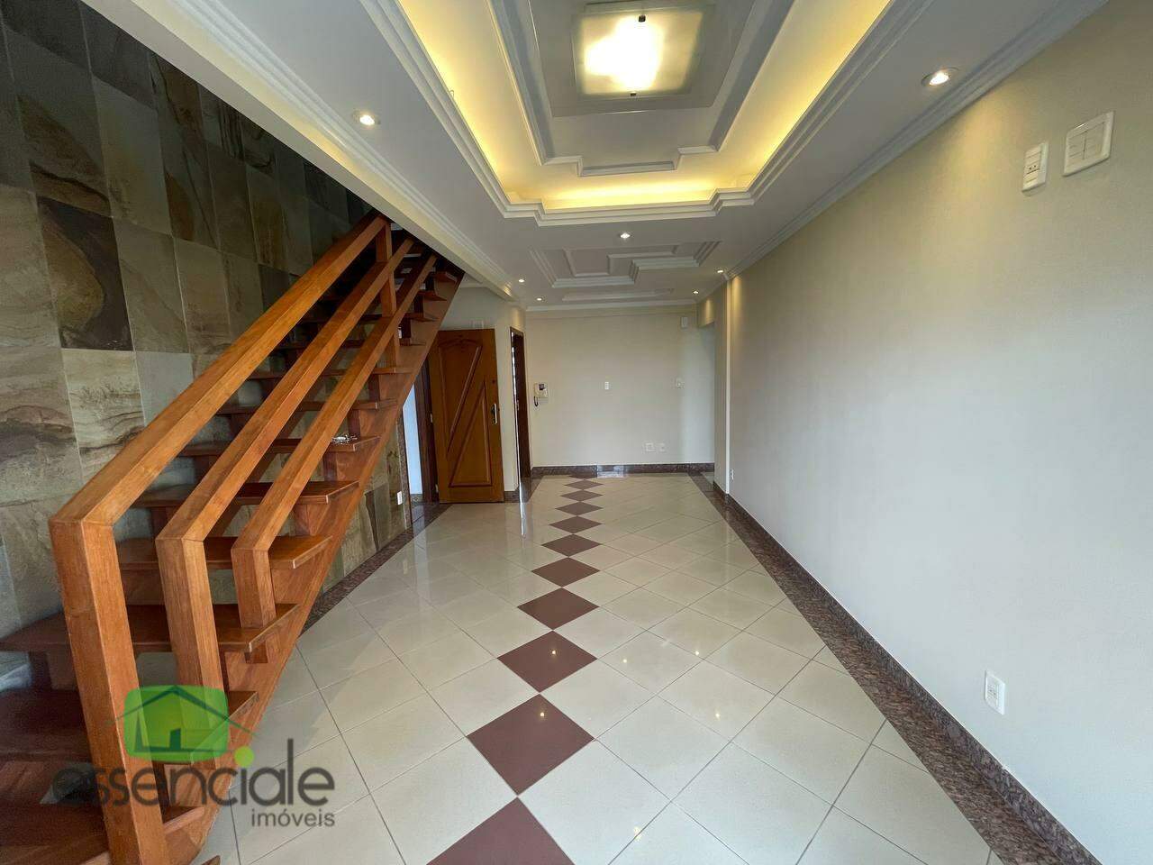 Cobertura à venda com 4 quartos, 240m² - Foto 4