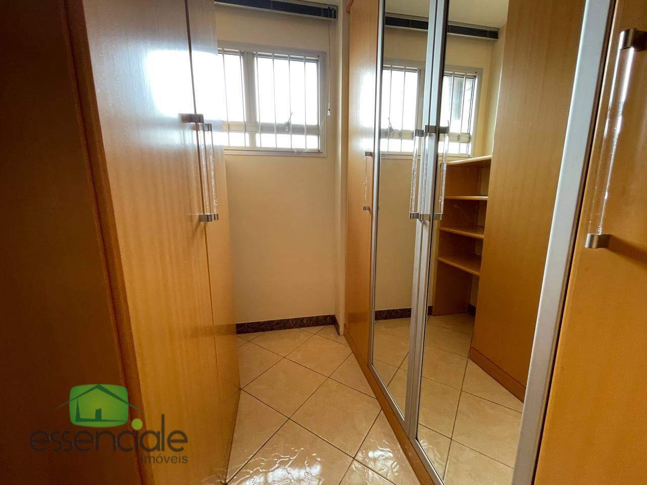 Cobertura à venda com 4 quartos, 240m² - Foto 22