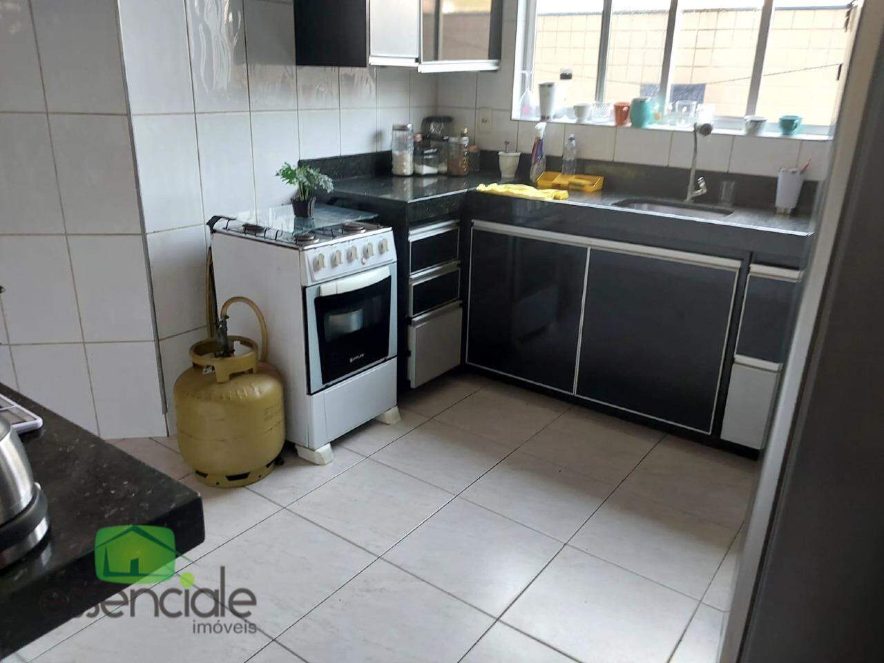 Apartamento à venda com 3 quartos, 93m² - Foto 7