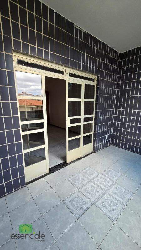 Apartamento à venda com 3 quartos, 115m² - Foto 11