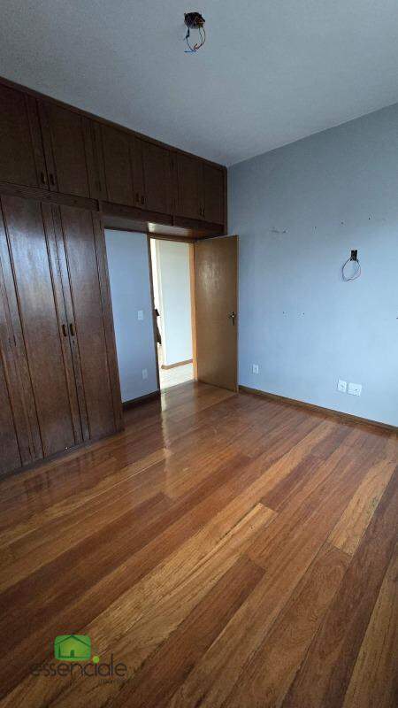 Apartamento à venda com 3 quartos, 115m² - Foto 22