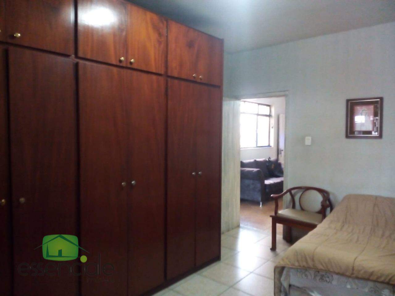 Casa para alugar com 4 quartos, 360m² - Foto 24