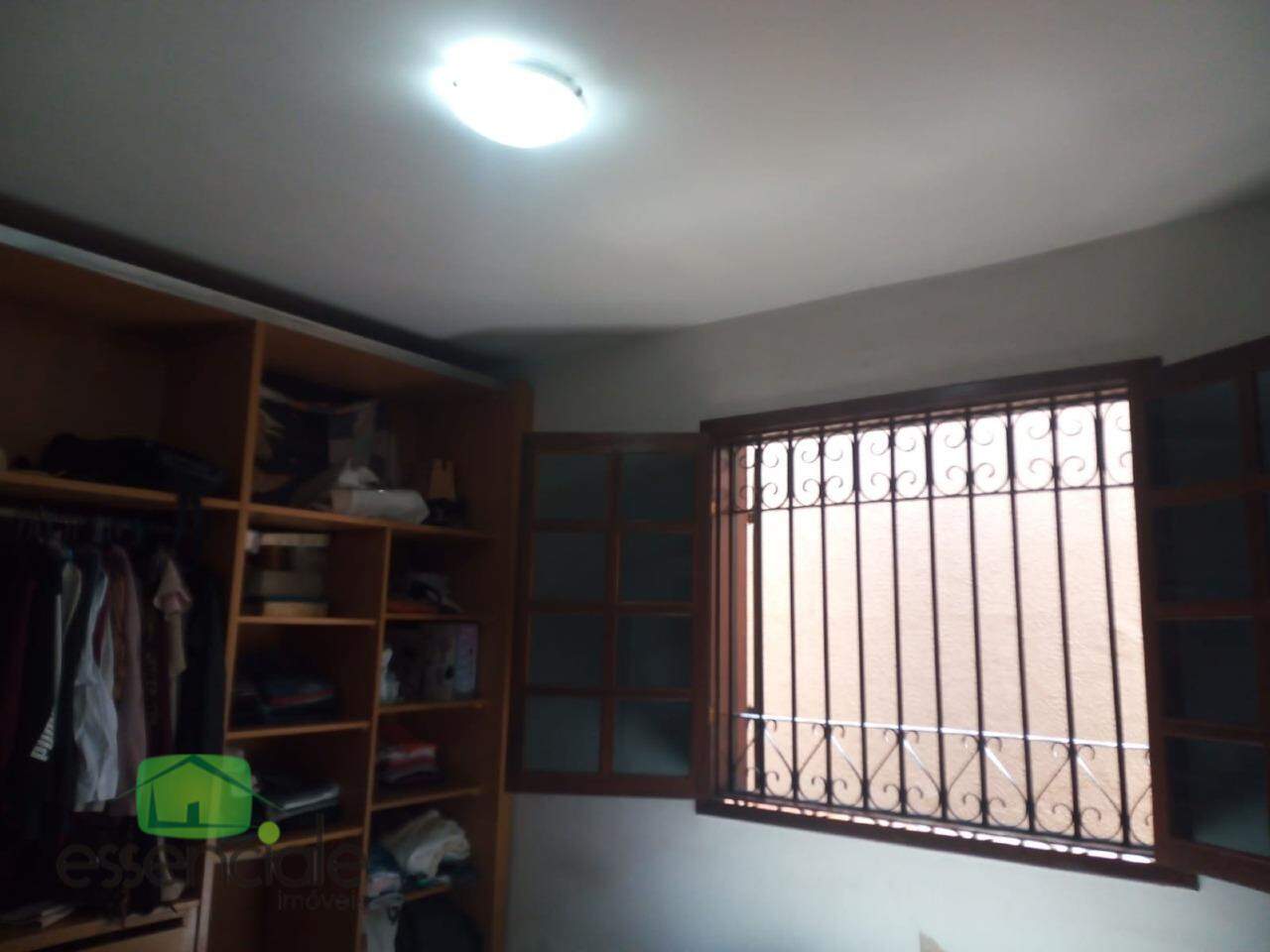 Casa para alugar com 4 quartos, 360m² - Foto 13