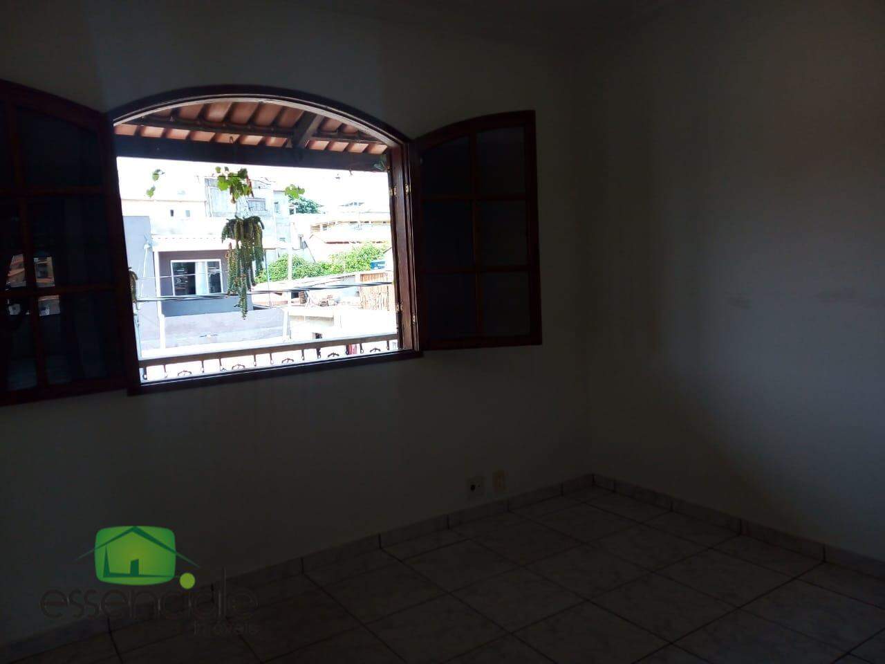 Casa para alugar com 3 quartos, 360m² - Foto 17