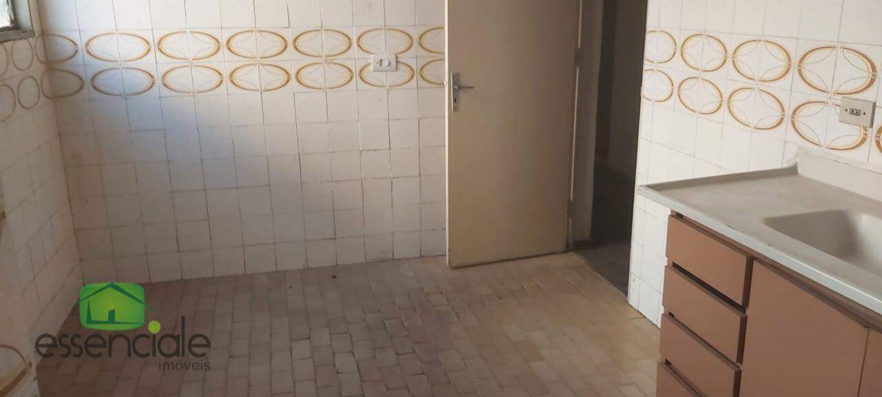 Apartamento à venda com 3 quartos, 50m² - Foto 12