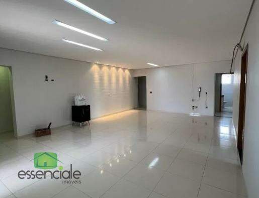 Casa para alugar com 6 quartos, 360m² - Foto 13