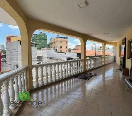 Casa para alugar com 6 quartos, 360m² - Foto 8