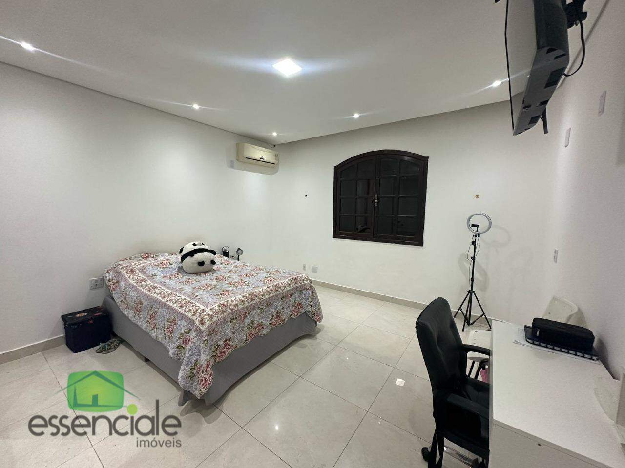 Casa à venda com 5 quartos, 350m² - Foto 11