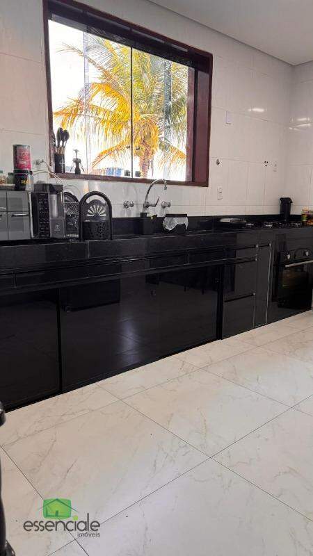 Casa à venda com 5 quartos, 350m² - Foto 15