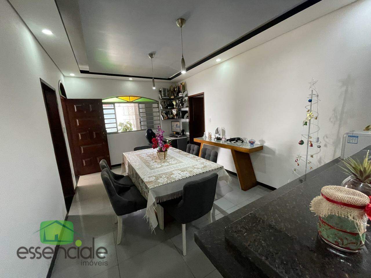 Casa à venda com 3 quartos, 200m² - Foto 15
