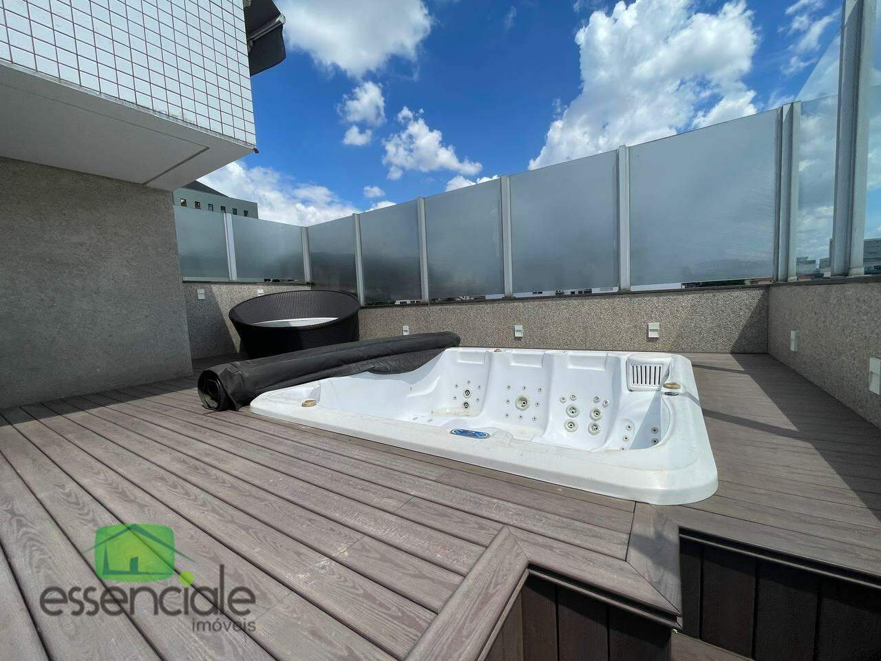 Cobertura à venda com 5 quartos, 400m² - Foto 1