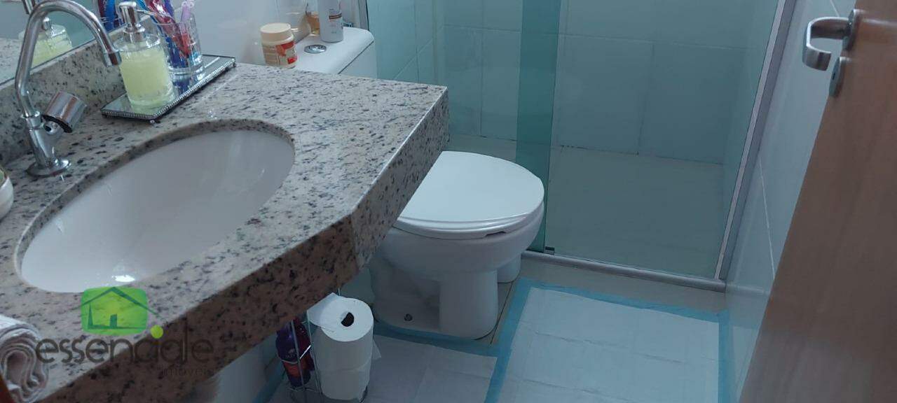 Apartamento à venda com 2 quartos, 69m² - Foto 11