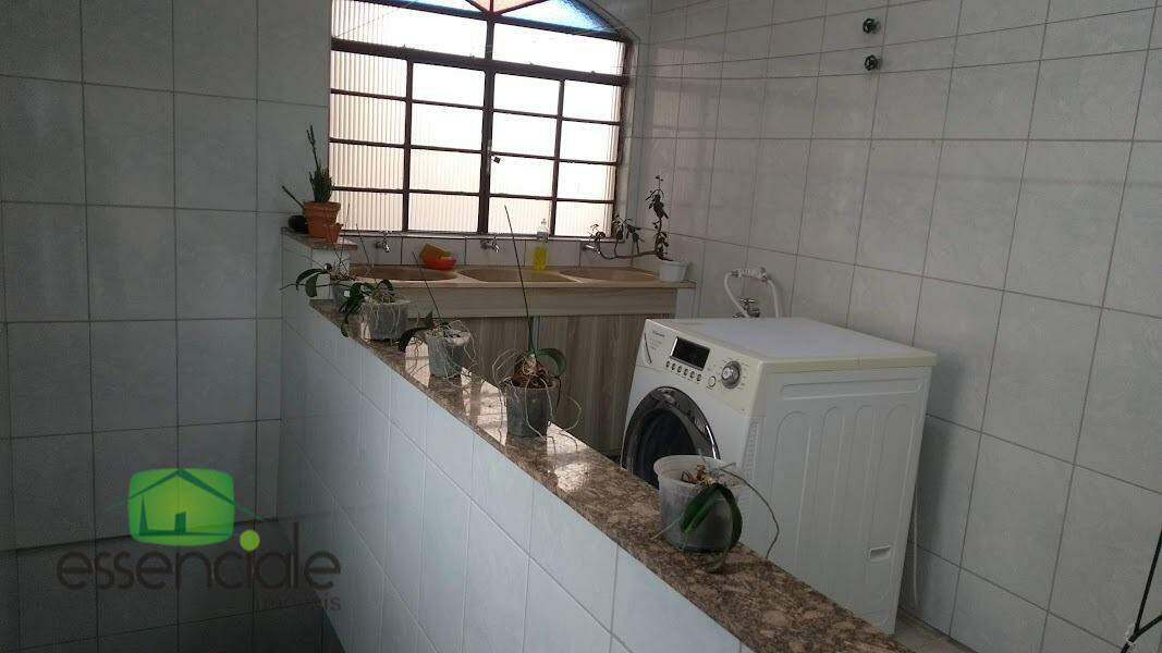 Casa para alugar com 6 quartos, 450m² - Foto 23