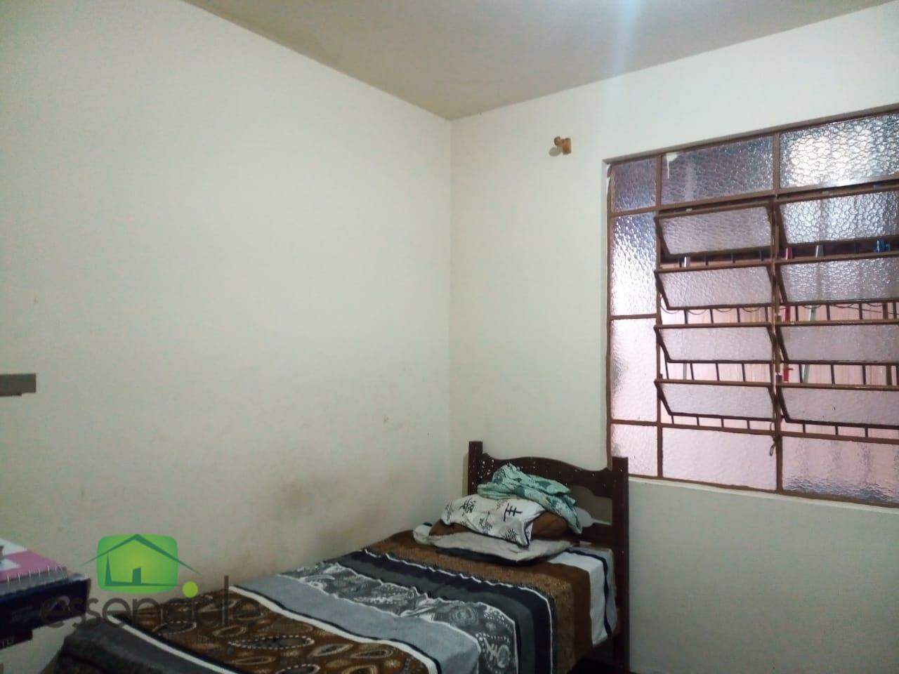 Casa para alugar com 3 quartos, 200m² - Foto 13