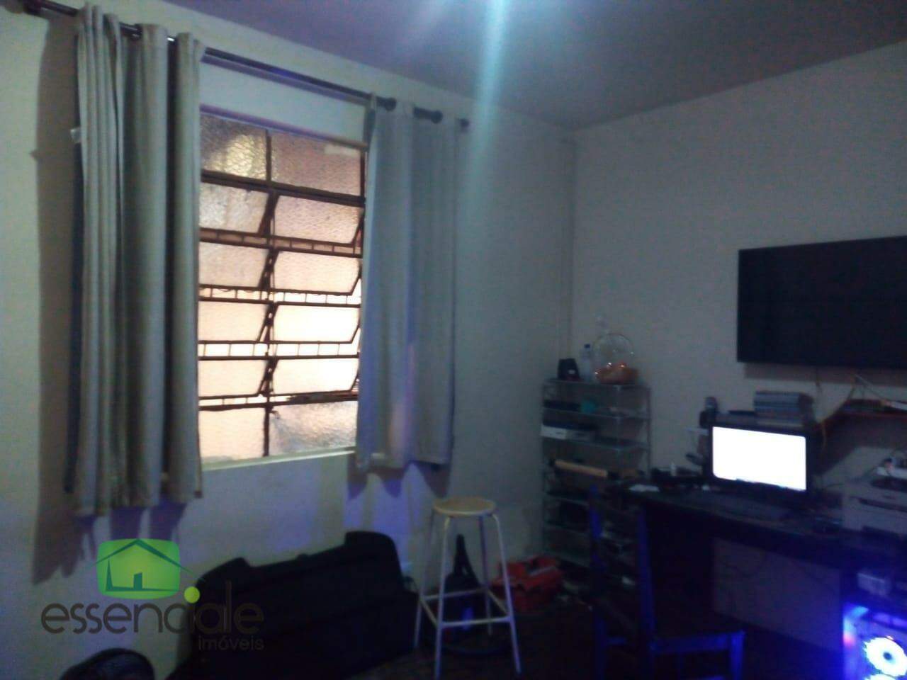 Casa para alugar com 3 quartos, 200m² - Foto 12