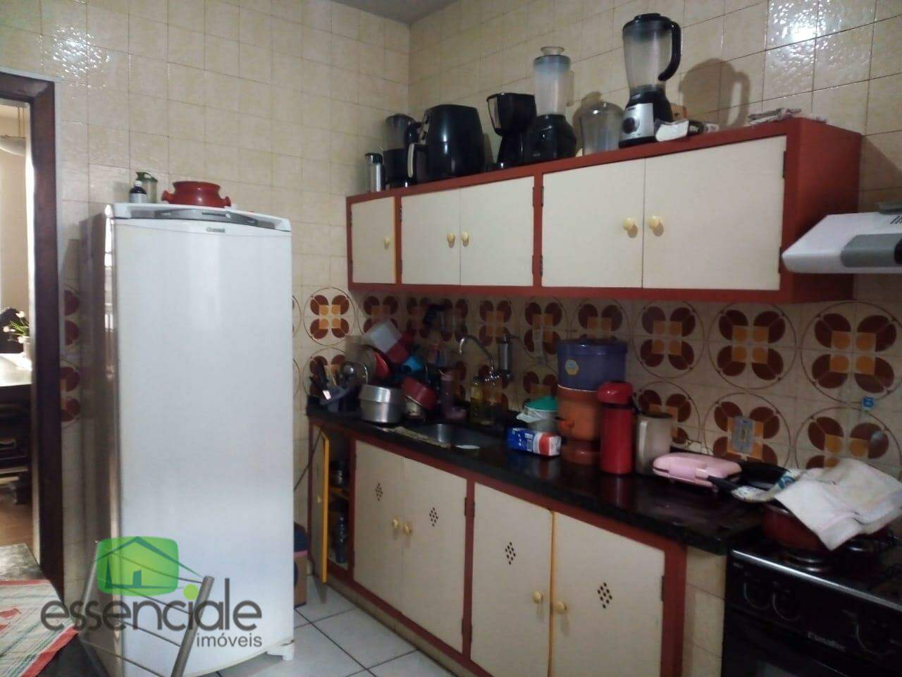 Casa para alugar com 3 quartos, 200m² - Foto 17