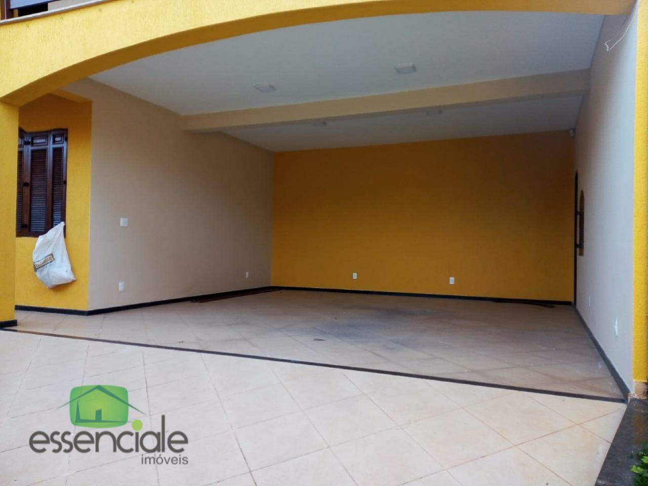 Casa para alugar com 4 quartos, 260m² - Foto 3