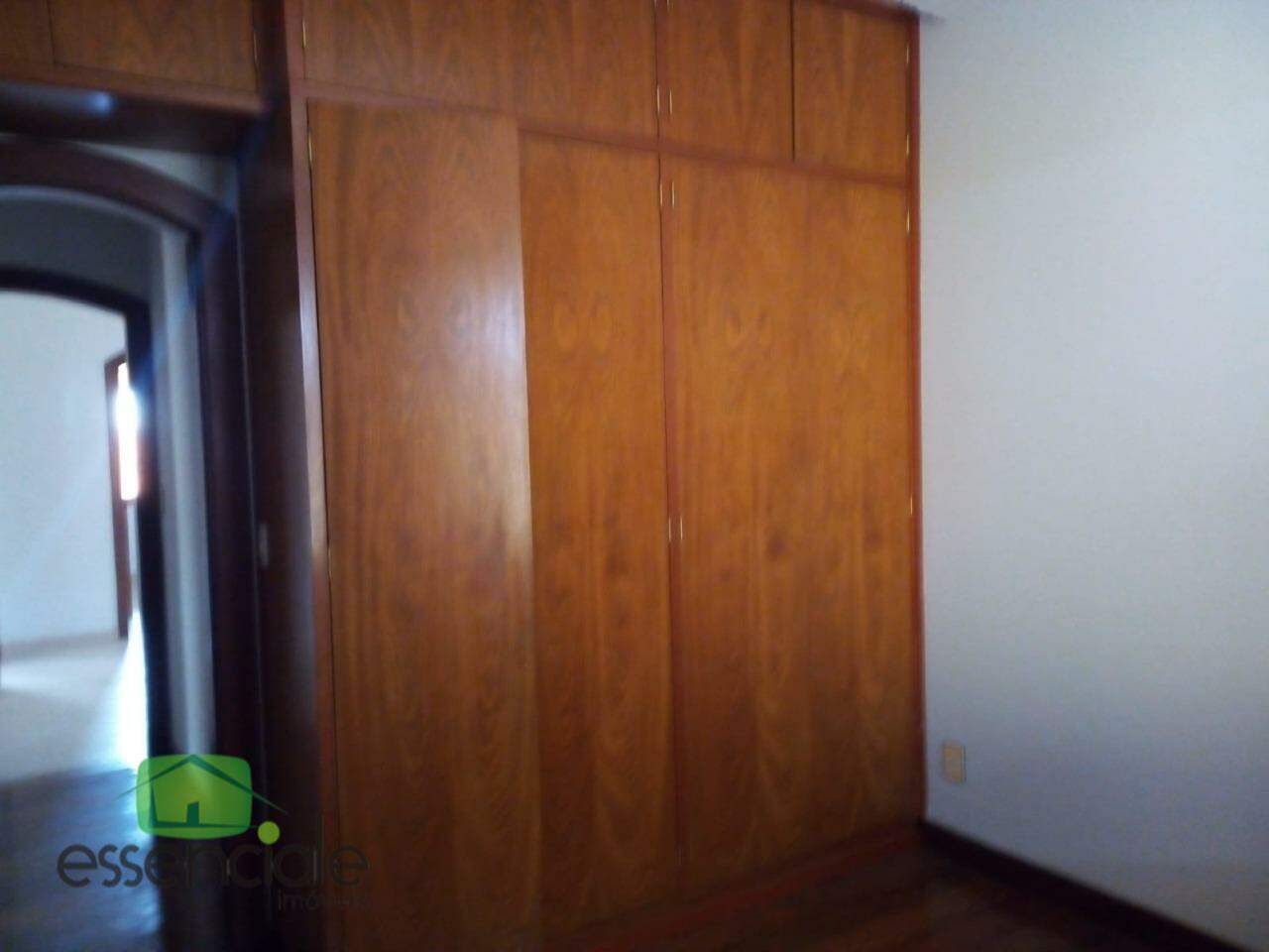 Casa para alugar com 4 quartos, 260m² - Foto 17