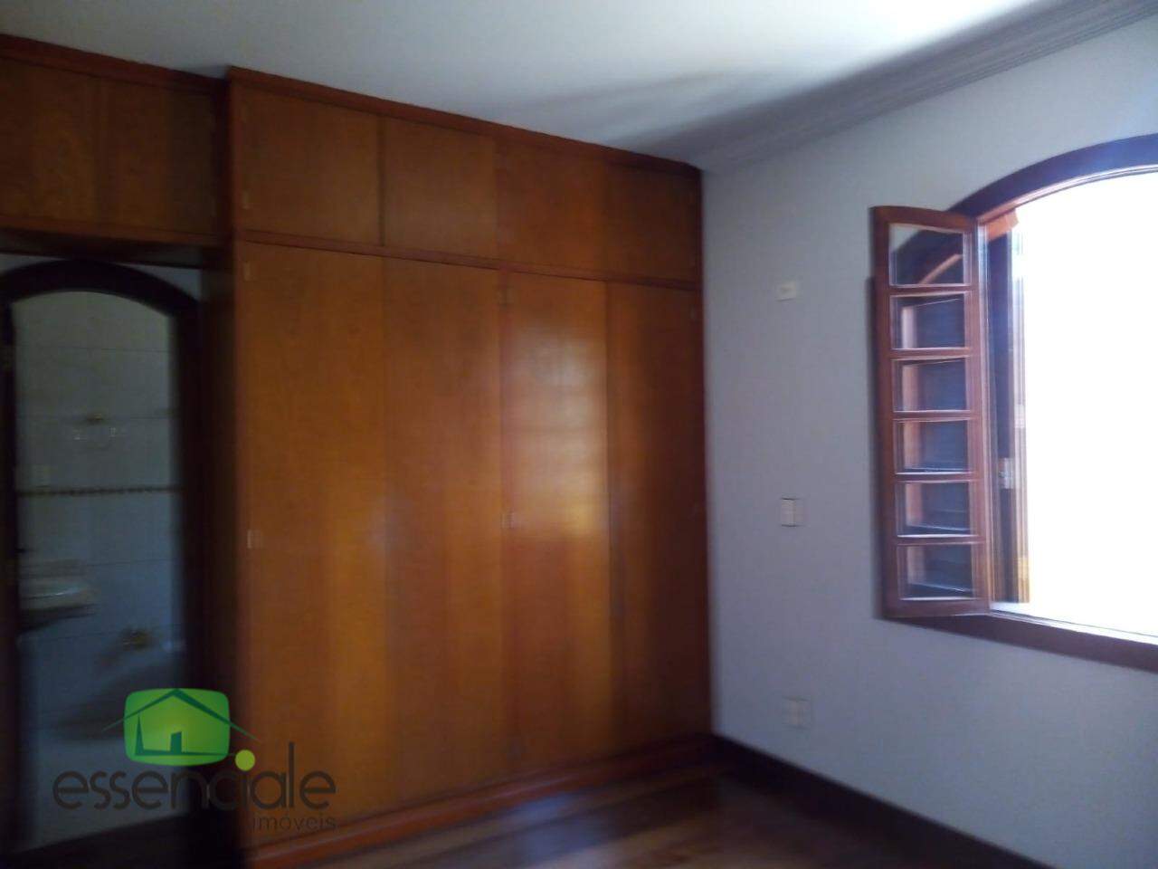 Casa para alugar com 4 quartos, 260m² - Foto 15