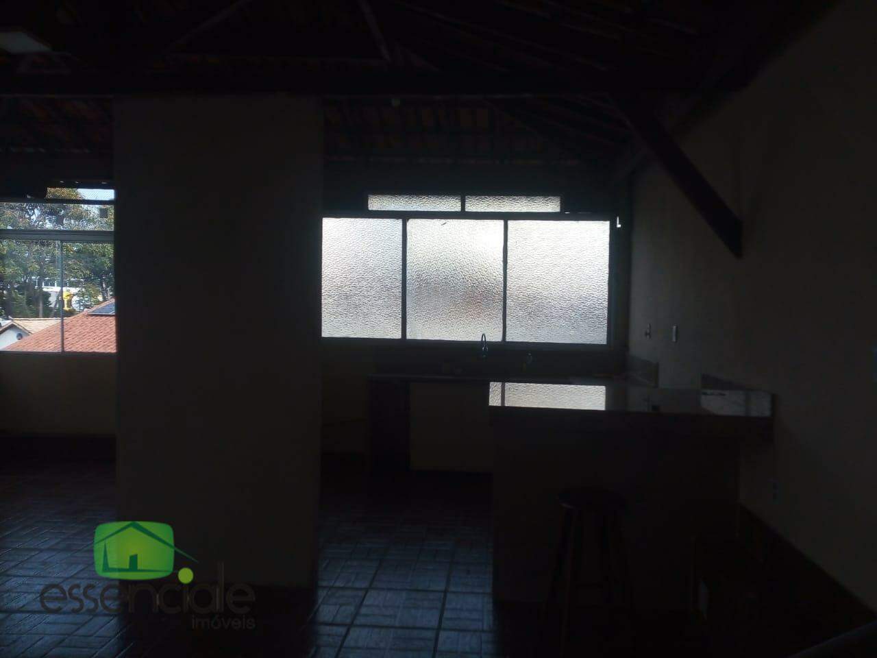 Casa para alugar com 4 quartos, 150m² - Foto 9