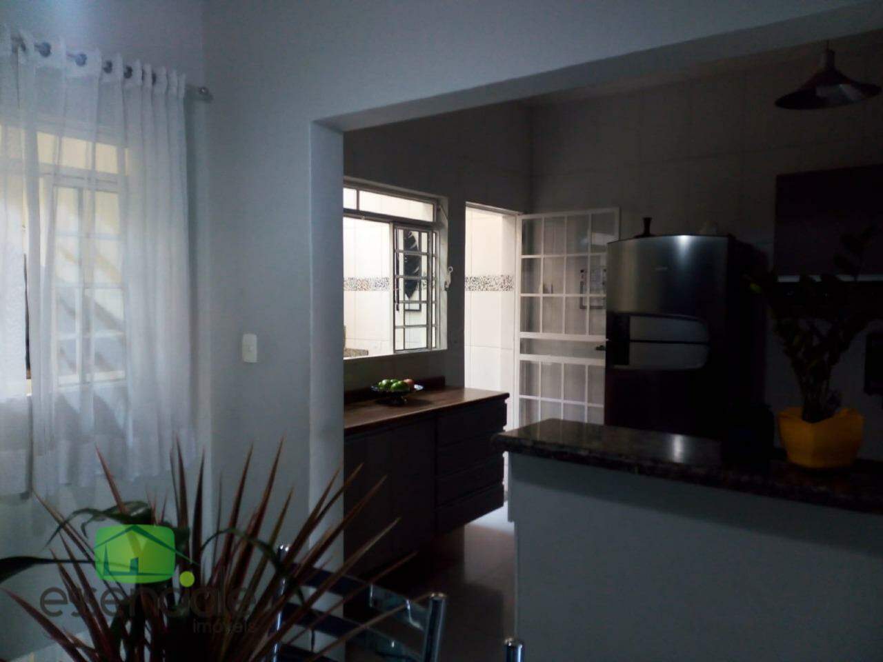 Casa para alugar com 3 quartos, 180m² - Foto 23