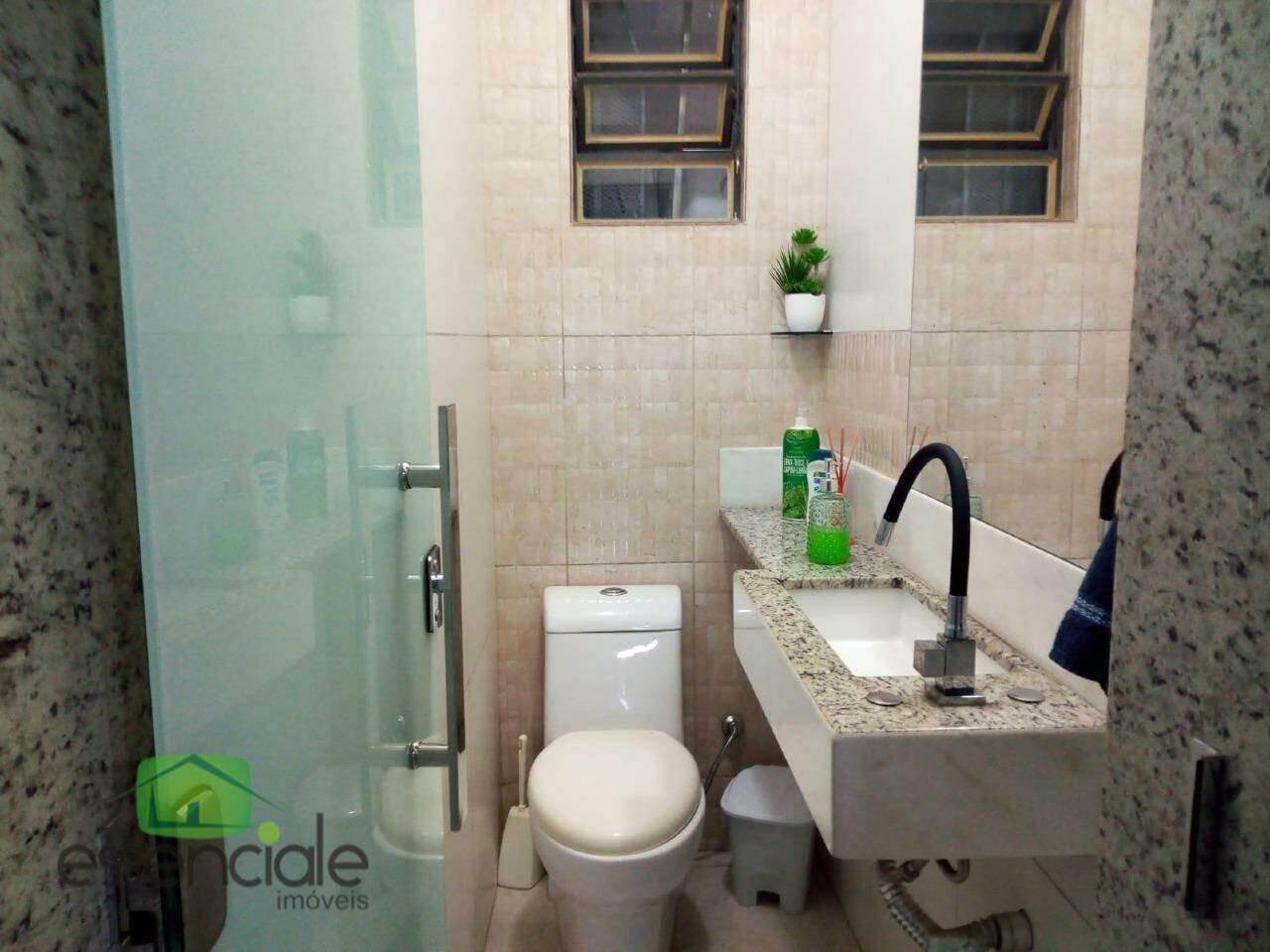 Casa para alugar com 3 quartos, 180m² - Foto 3