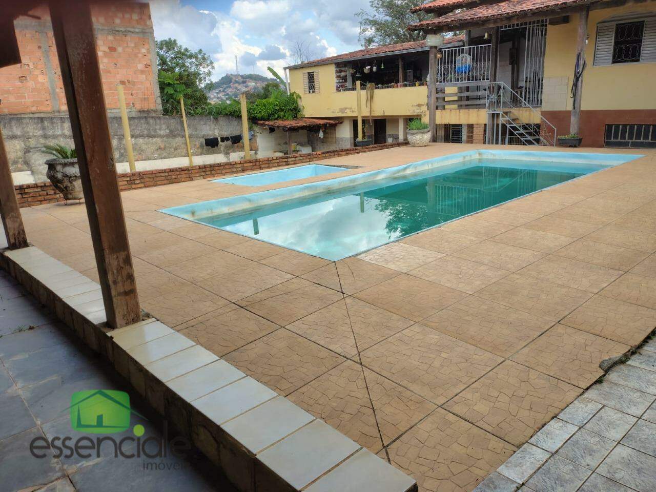 Sítio à venda com 3 quartos, 390m² - Foto 2